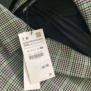 Nwt Zara blazer dress size is xxl but runs like a xl
